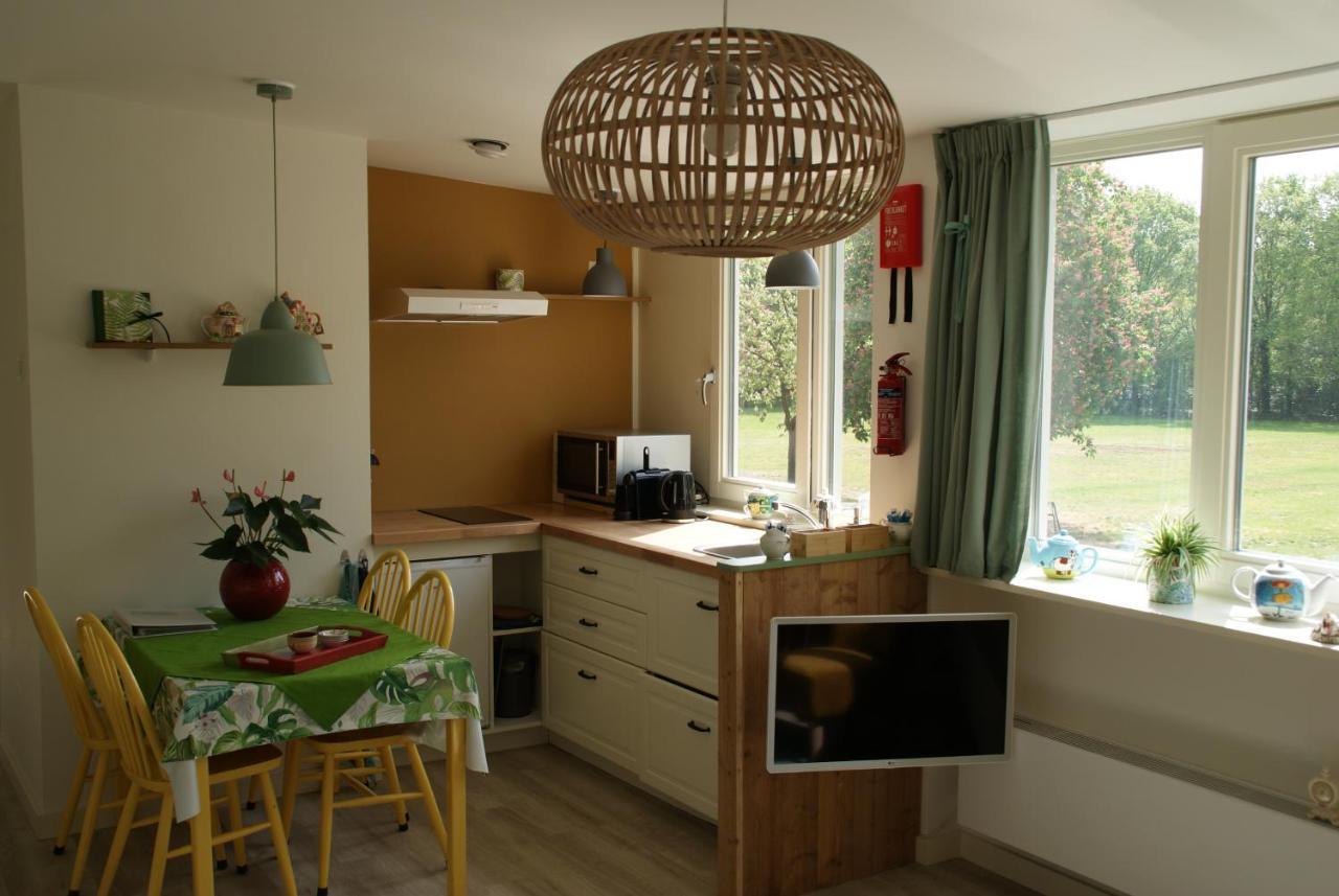 Vakantieboerderij 'T Zand - Appartement Heeswijk-Dinther エクステリア 写真